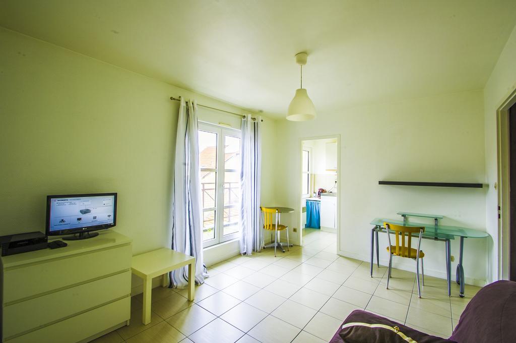 Metz Port Saint Marcel Apartment Room photo